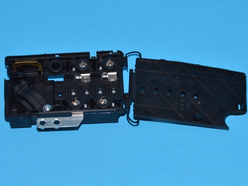 Kerámialap bekötődoboz