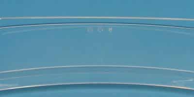 Hűtőajtóba vajtartó polc