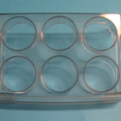 Tojástartó hűtőbe