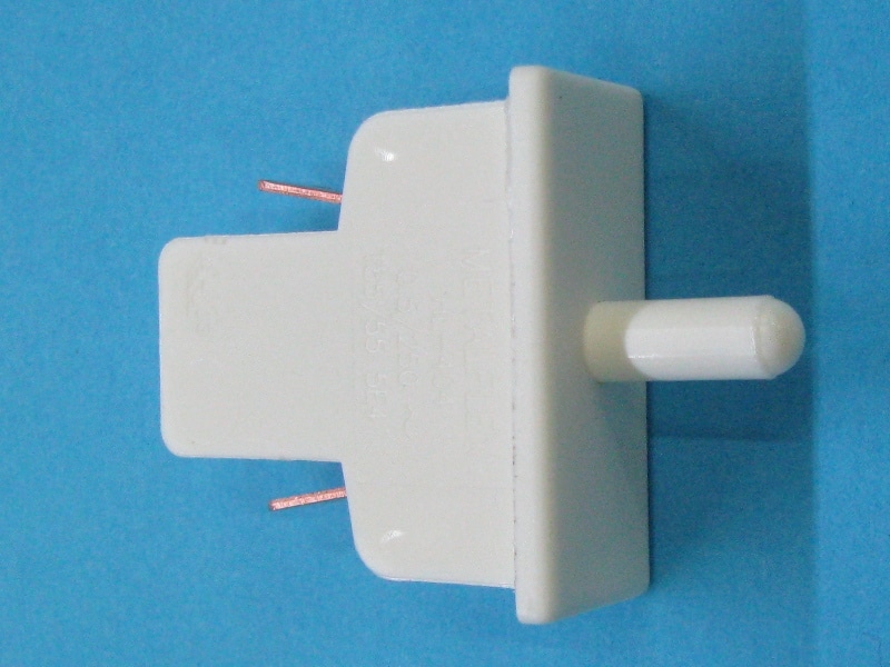 Hűtőgép világítás kapcsoló (ajtó kapcsoló)