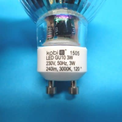 Páraelszívó led izzó