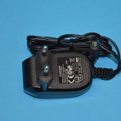 Akkus porszívó töltő