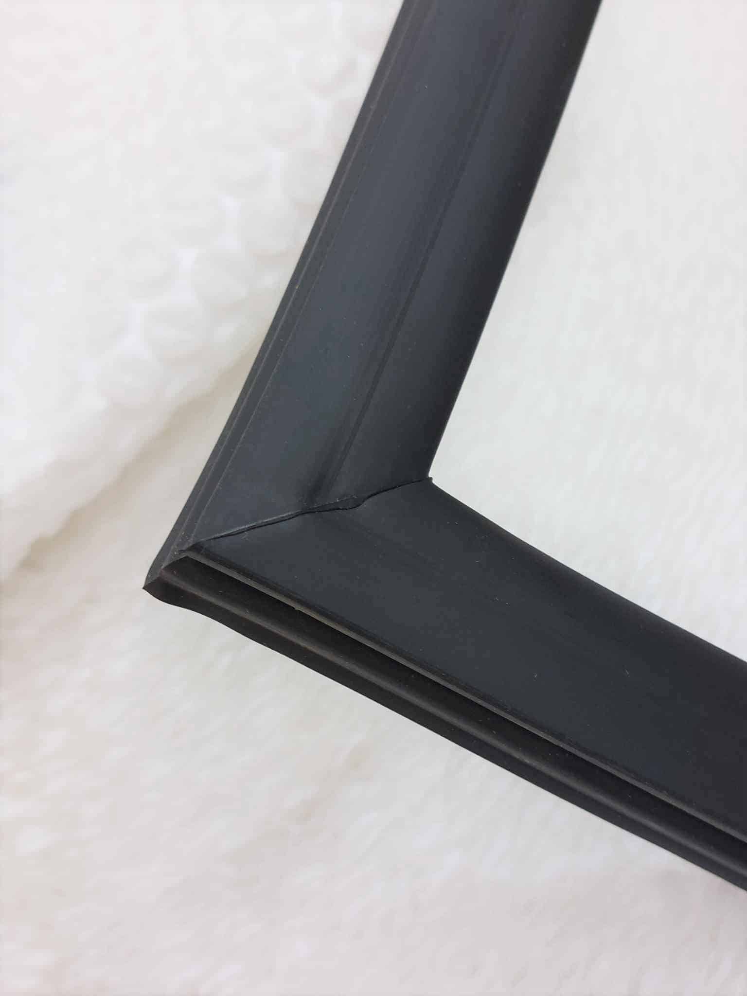 Hűtő ajtó mágnesgumi (fekete színben) - Image 2