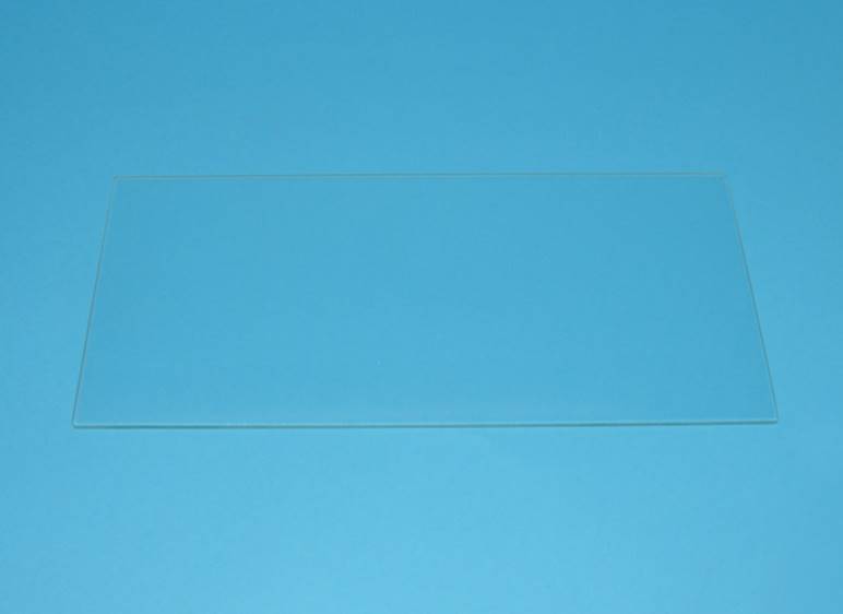 Hűtőbe zöldséges fiók feletti üvegpolc