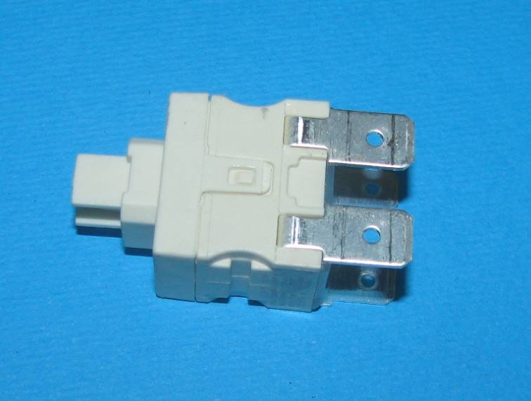 Hűtő ionizáló kapcsoló