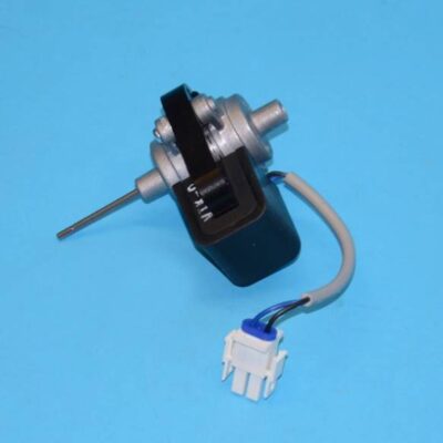 Hűtő ventilátor motor (kompresszortérben)